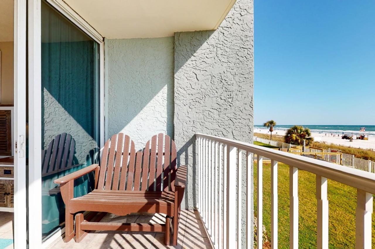 Long Beach Towers Apartment