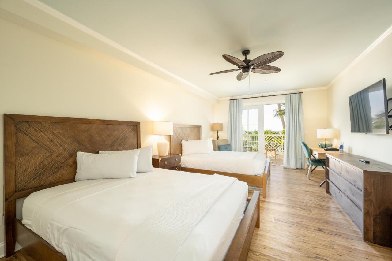 Grassy Flats & Club Hotel 3*
