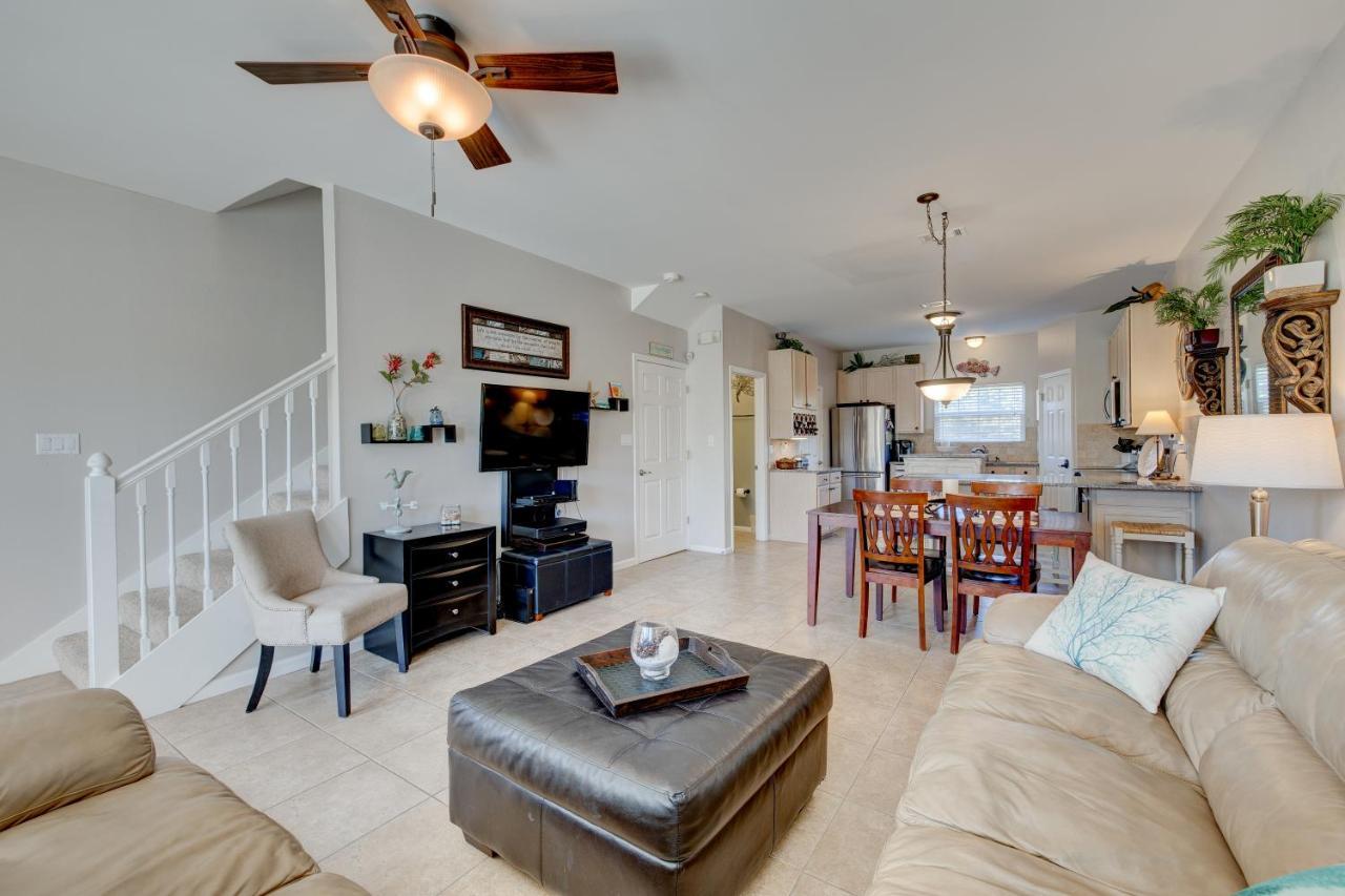 Blessings Luxe 30a Townhome 2br 3bath, Walk To Beach, Pool, Hot Tub Holiday home *