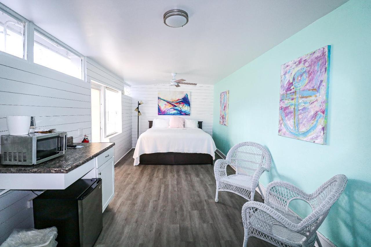 Drop Anchor & Marina Resort