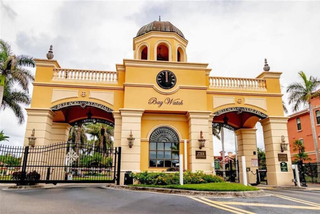 Luxury 5 Star Italian 2 Bd 2 Bath * Clearwater