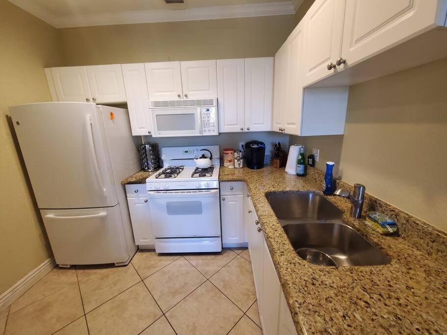 Luxury 5 Star Italian 2 Bd 2 Bath Clearwater