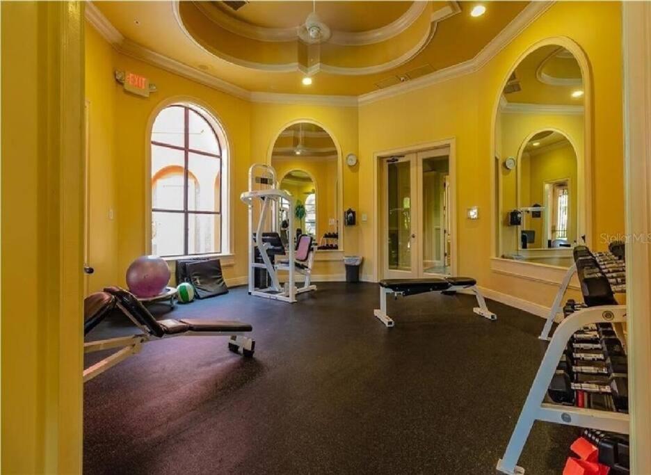 Luxury 5 Star Italian 2 Bd 2 Bath *