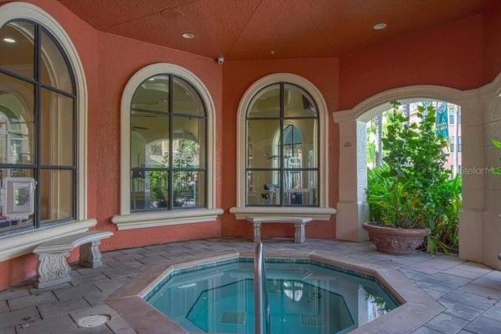 Luxury 5 Star Italian 2 Bd 2 Bath Apartment Clearwater