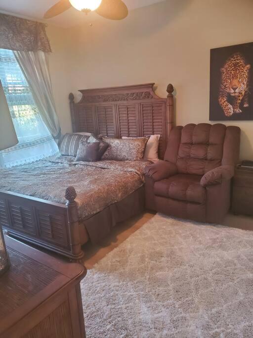 Luxury 5 Star Italian 2 Bd 2 Bath * Clearwater