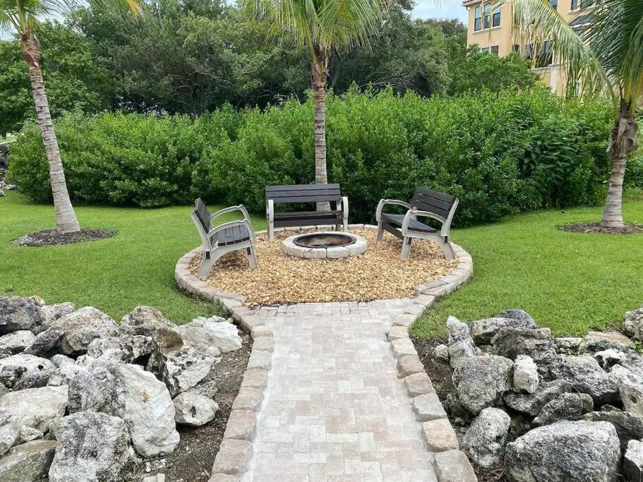 Apartment Luxury 5 Star Italian 2 Bd 2 Bath *