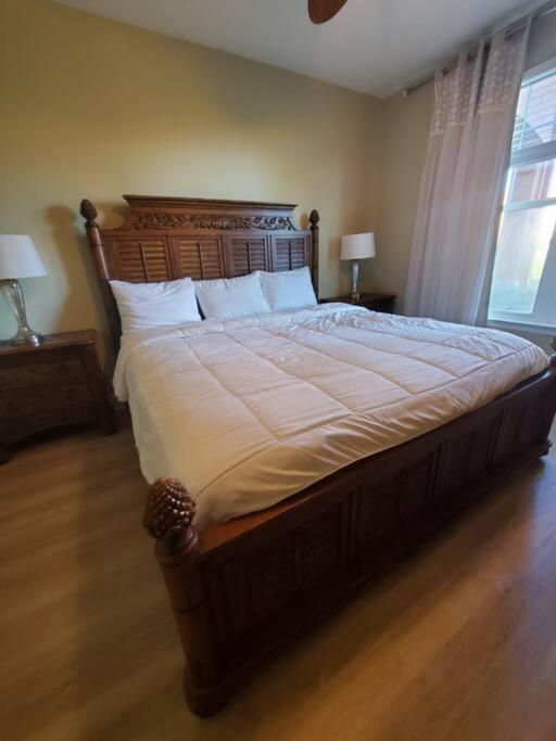 Luxury 5 Star Italian 2 Bd 2 Bath *