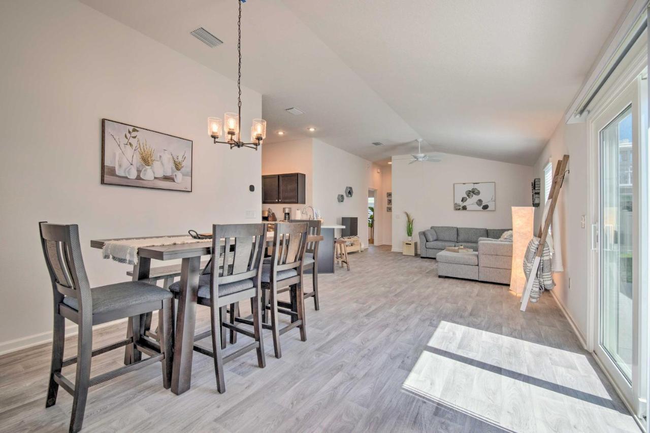 Villa With Community Amenities!