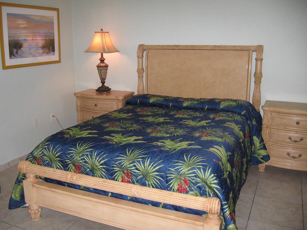 A Retreat On Casey Key Aparthotel