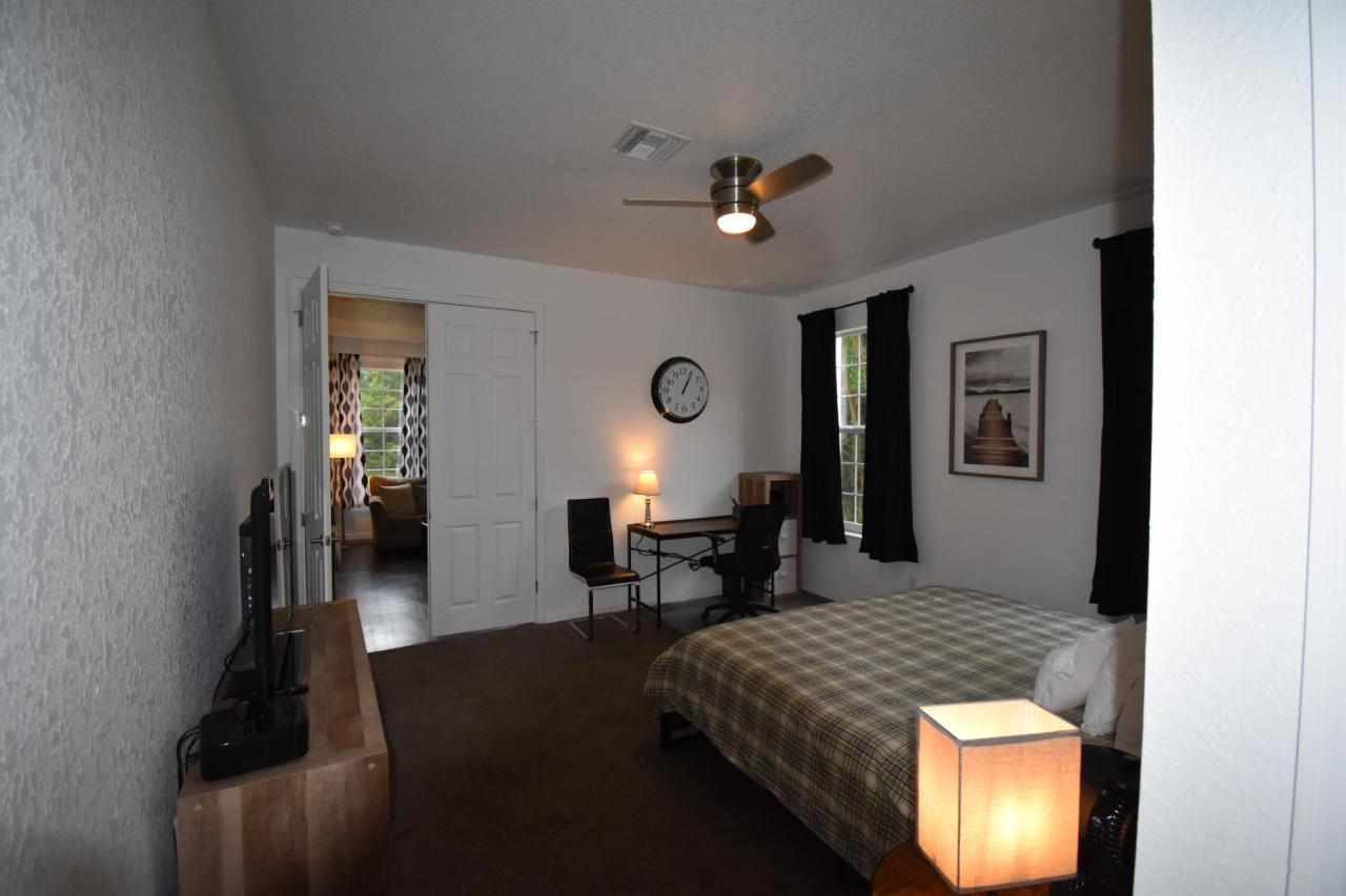 Tradewinds Marina Holiday home