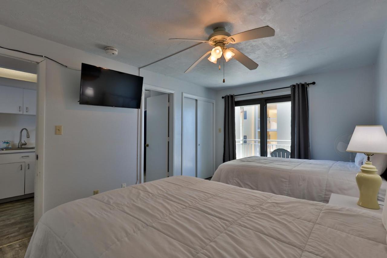 Hotel Coastal Waters 2*