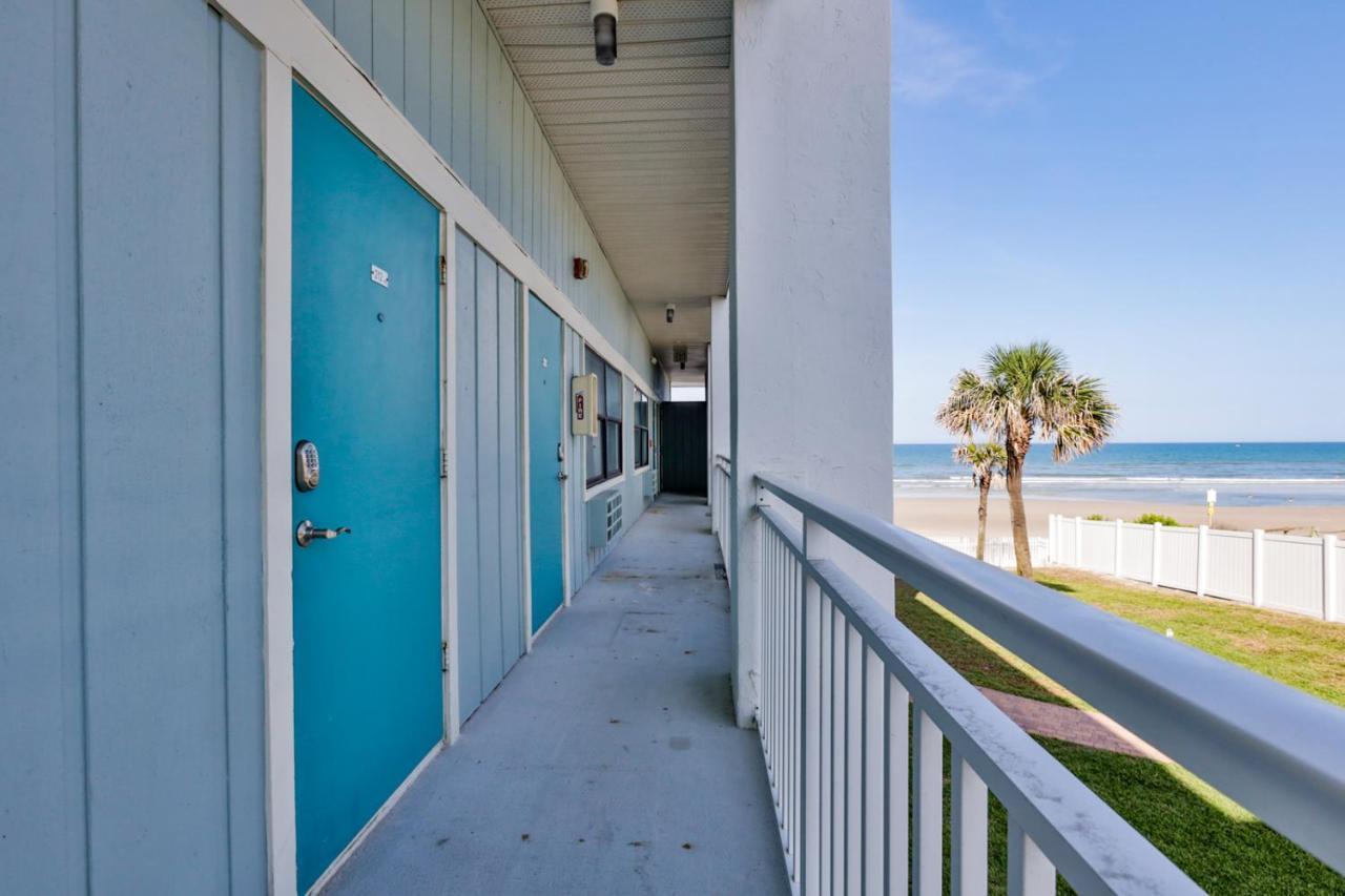 Hotel Coastal Waters