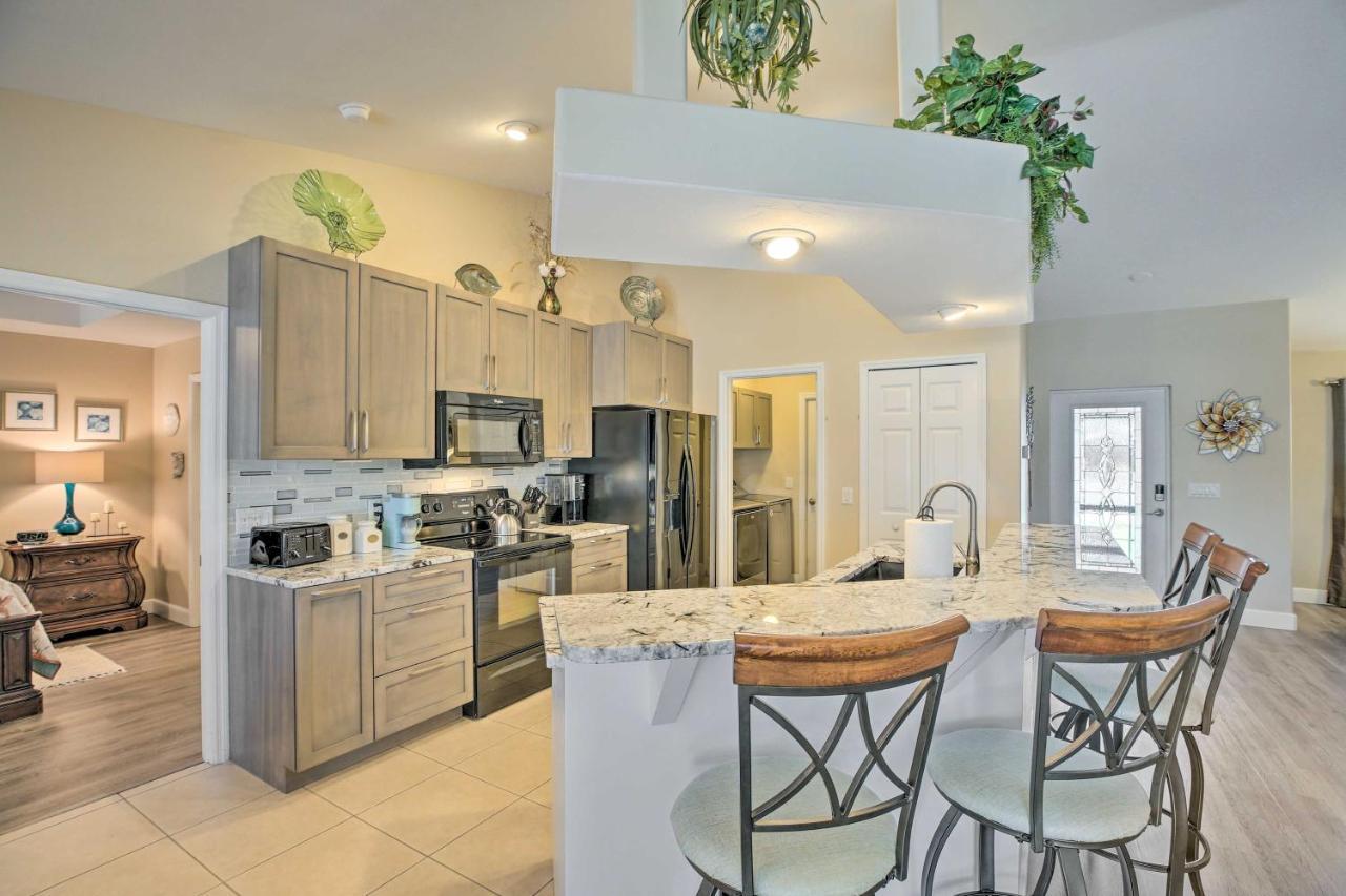 Stunning Getaway With Lanai And Heated Pool *