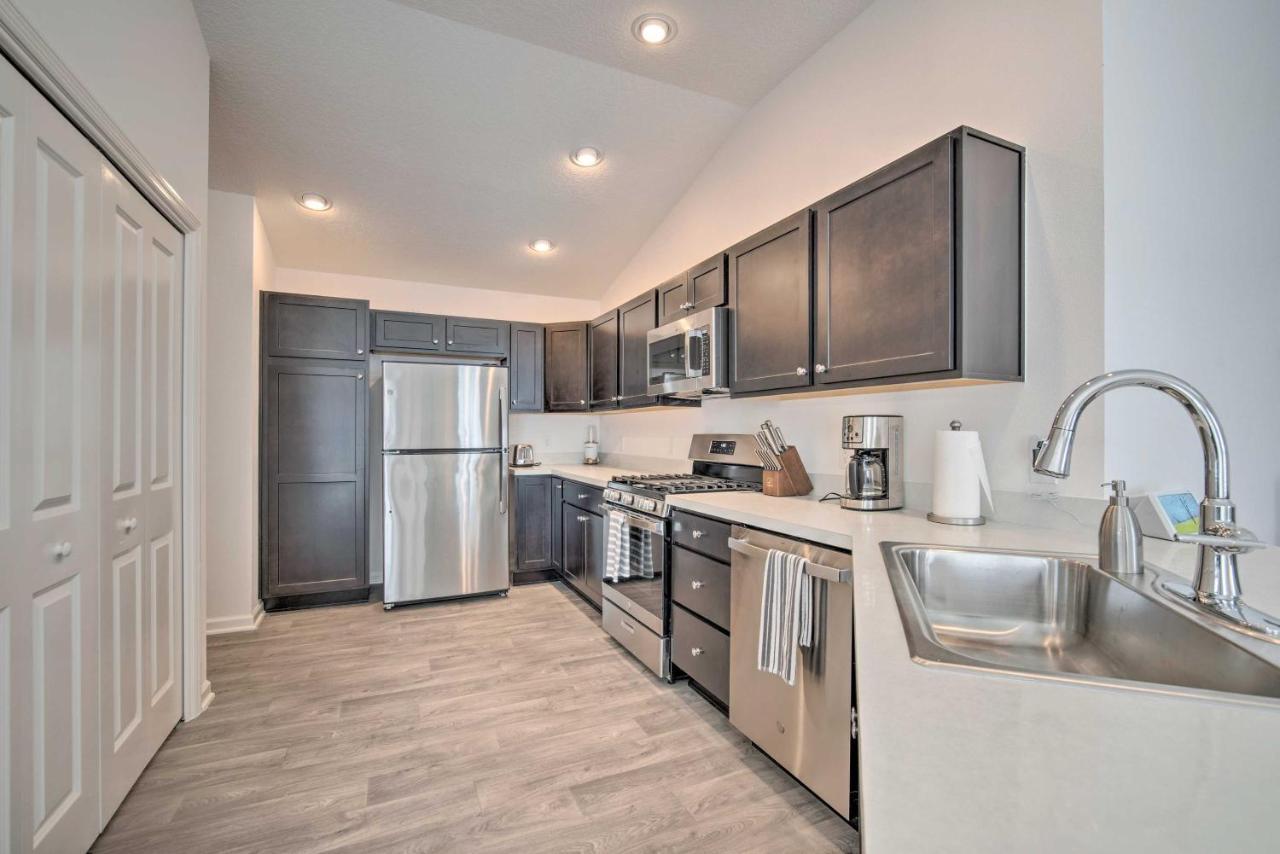 With Community Amenities! Villa The Villages