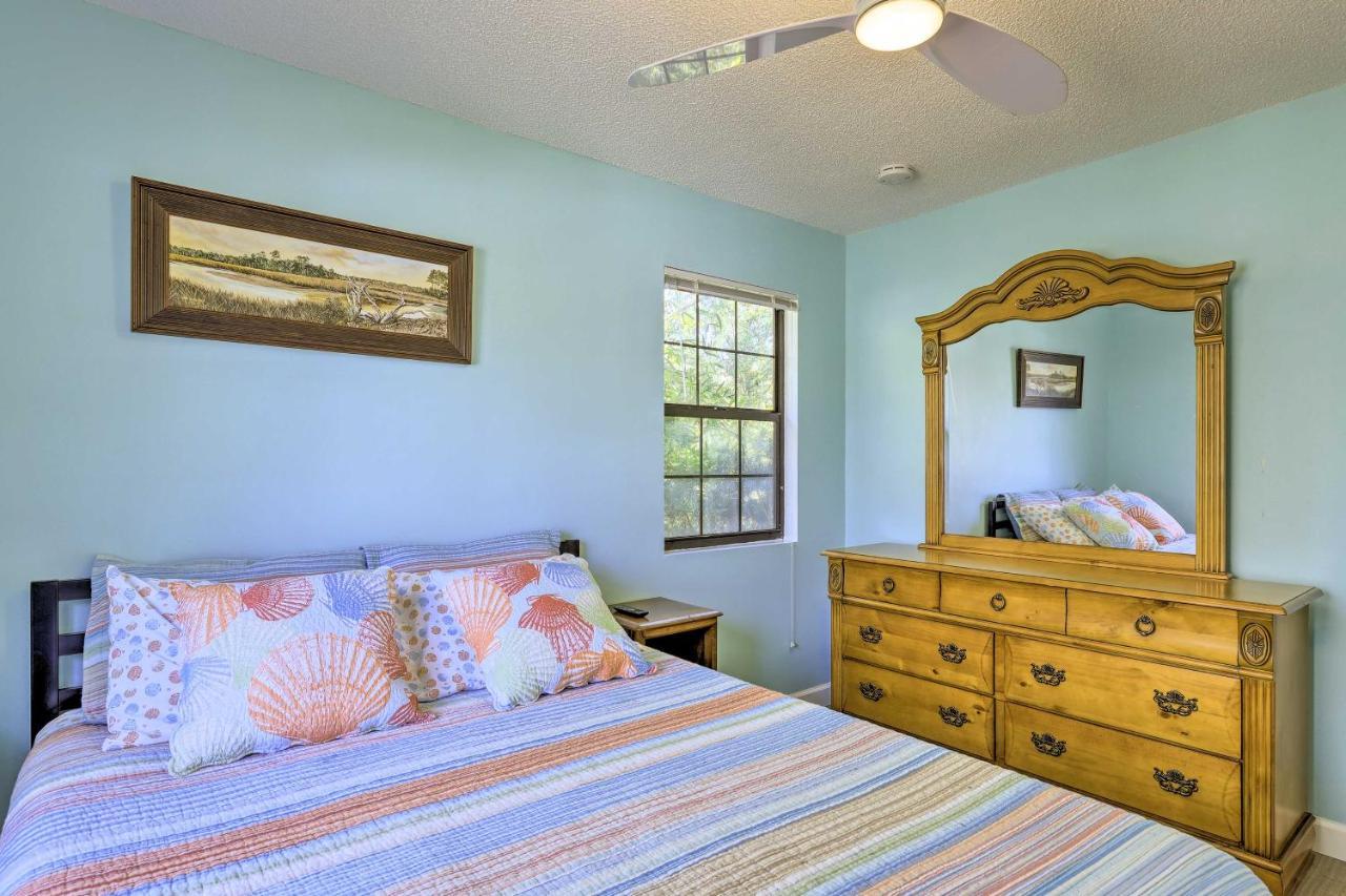 Holiday home Tailing Tides Getaway With Covered Boat Parking! *