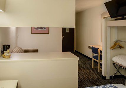 Super 8 By Wyndham