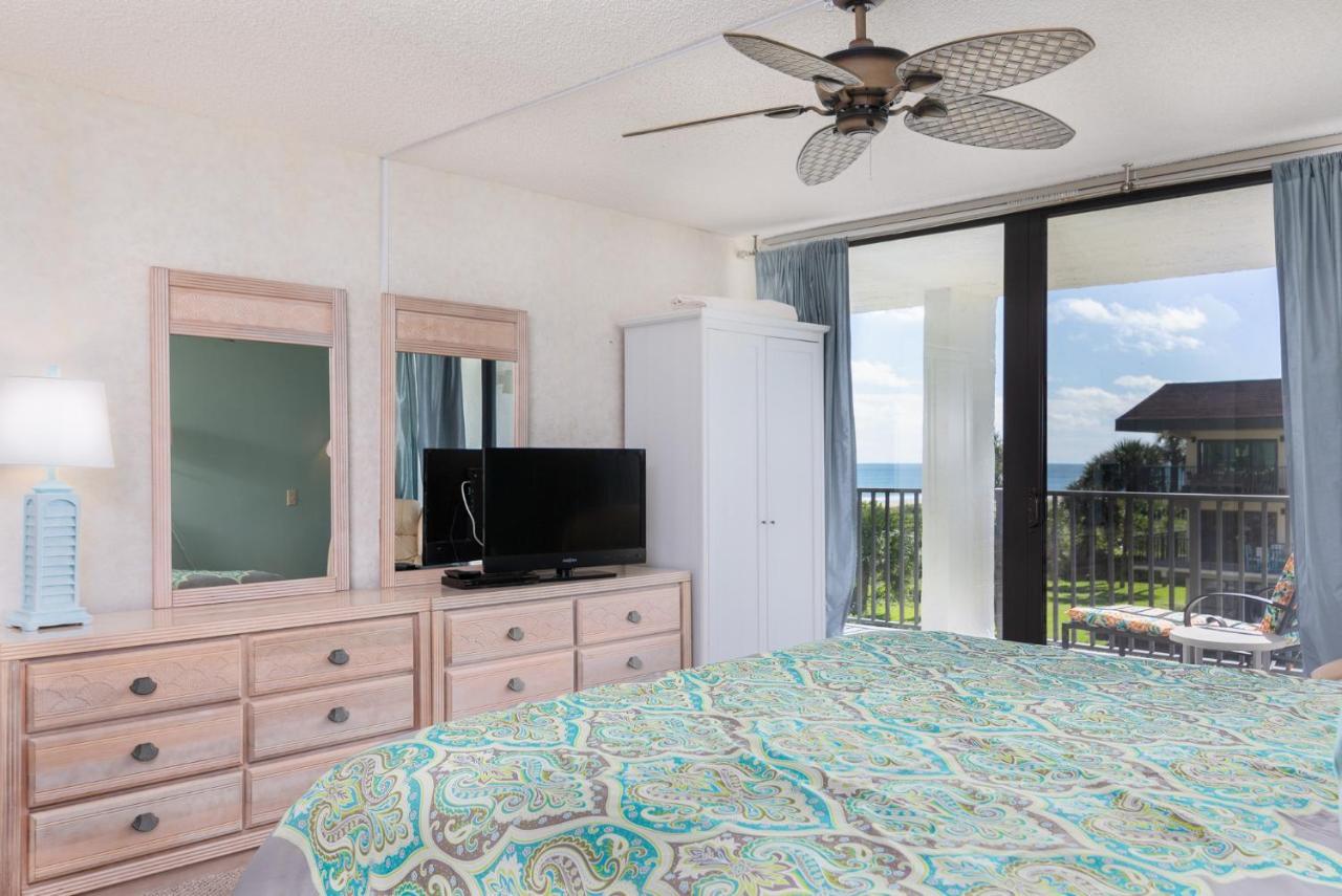 Cape Winds Resort *