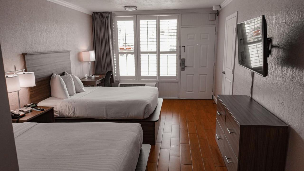 Hotel Near I95 2*