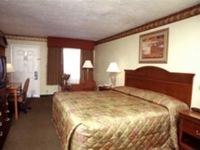 Baymont By Wyndham Hotel Lake City