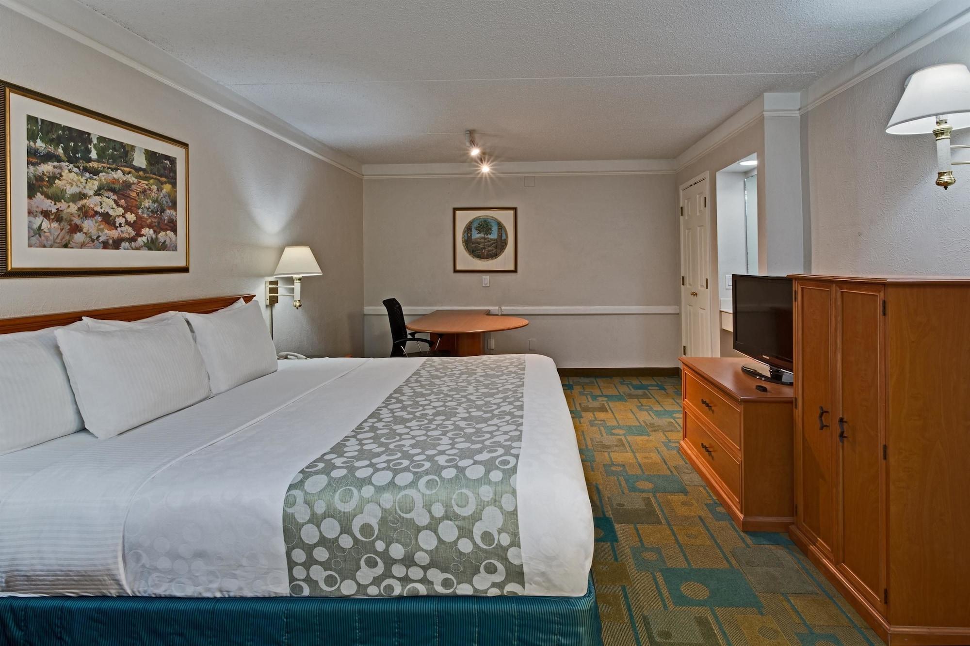 Baymont By Wyndham Orange Park Hotel