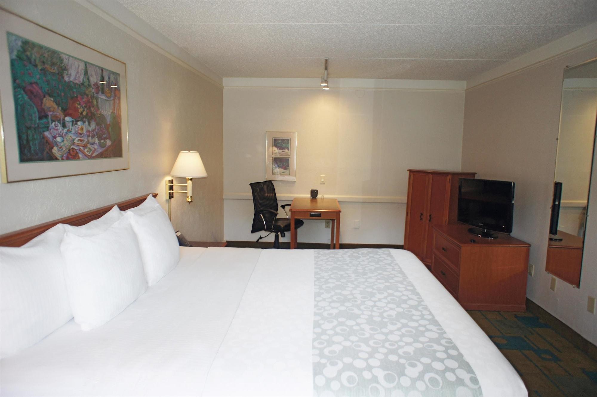Baymont By Wyndham Orange Park Jacksonville