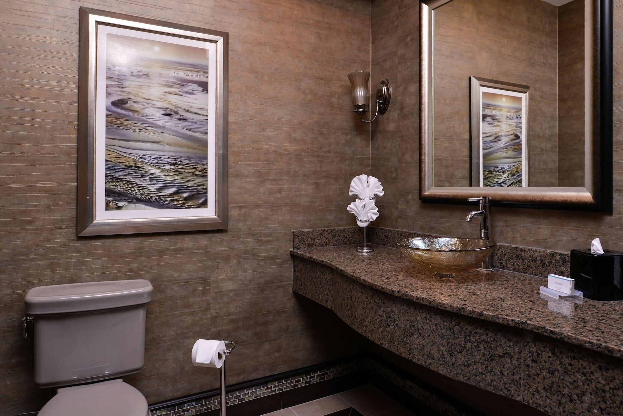 Hilton Garden Downtown Southbank Hotel 3*