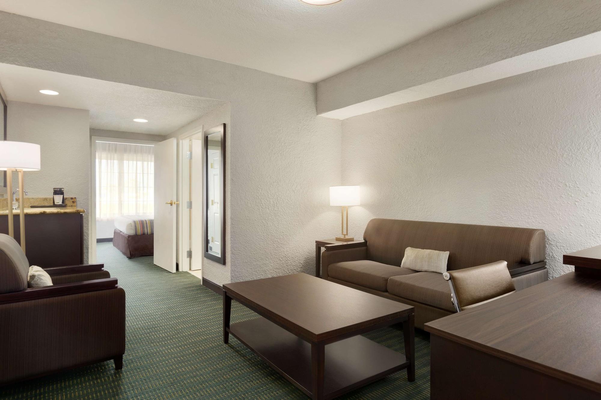 Surestay By Western Vero 3*