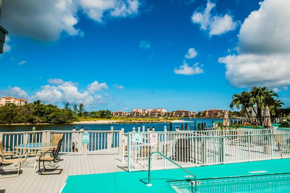 The Boathouse Marco Island