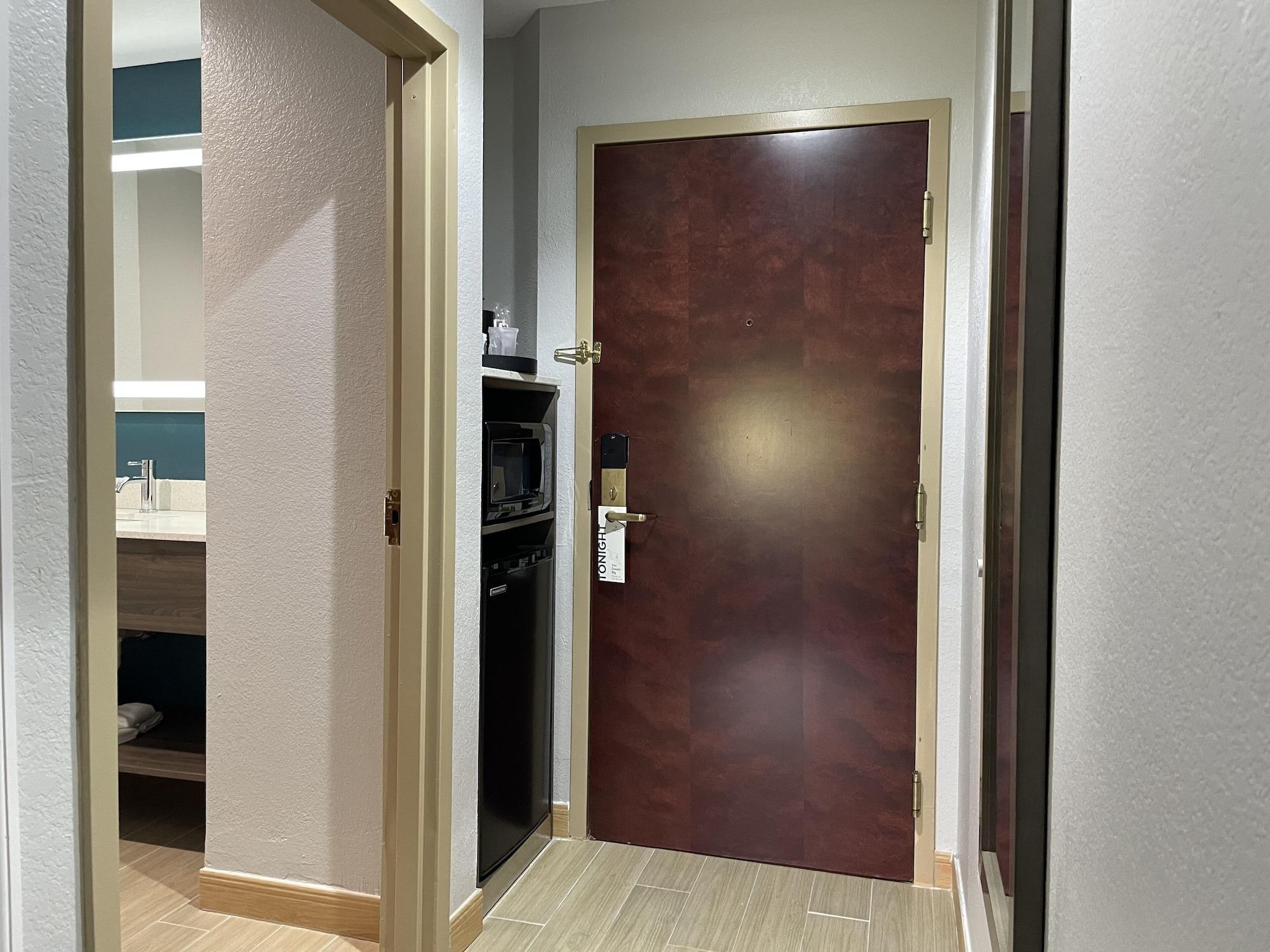 Hotel La Quinta By Wyndham 3*