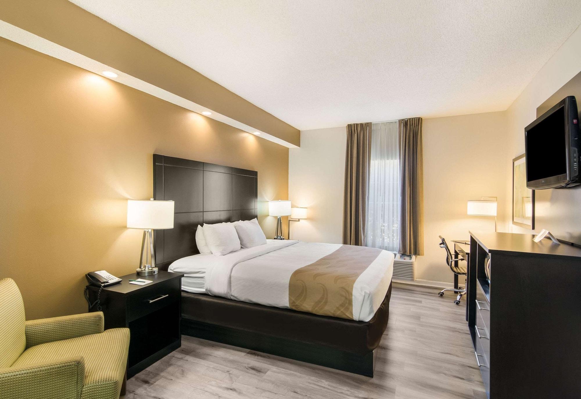 The White House 2* Crestview