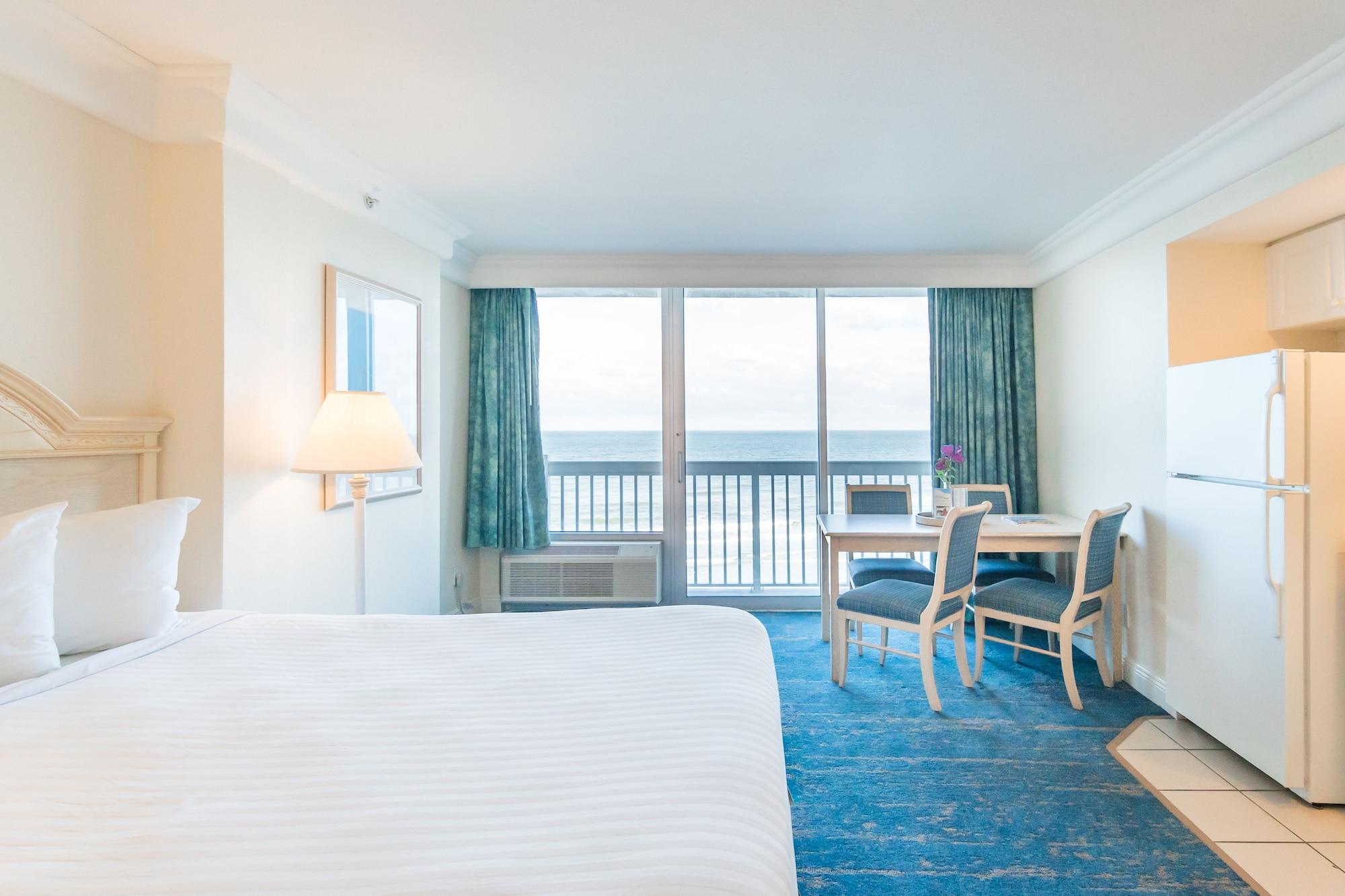 Daytona Oceanfront Condostudio Aparthotel 3*
