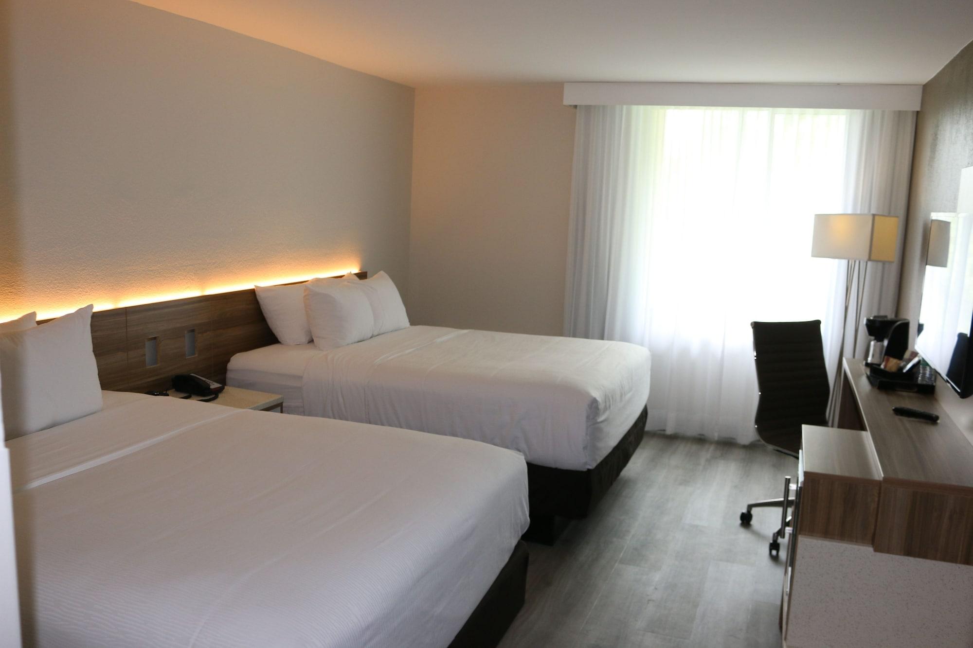 Hotel Wyndham Garden Capitol Near Fsu