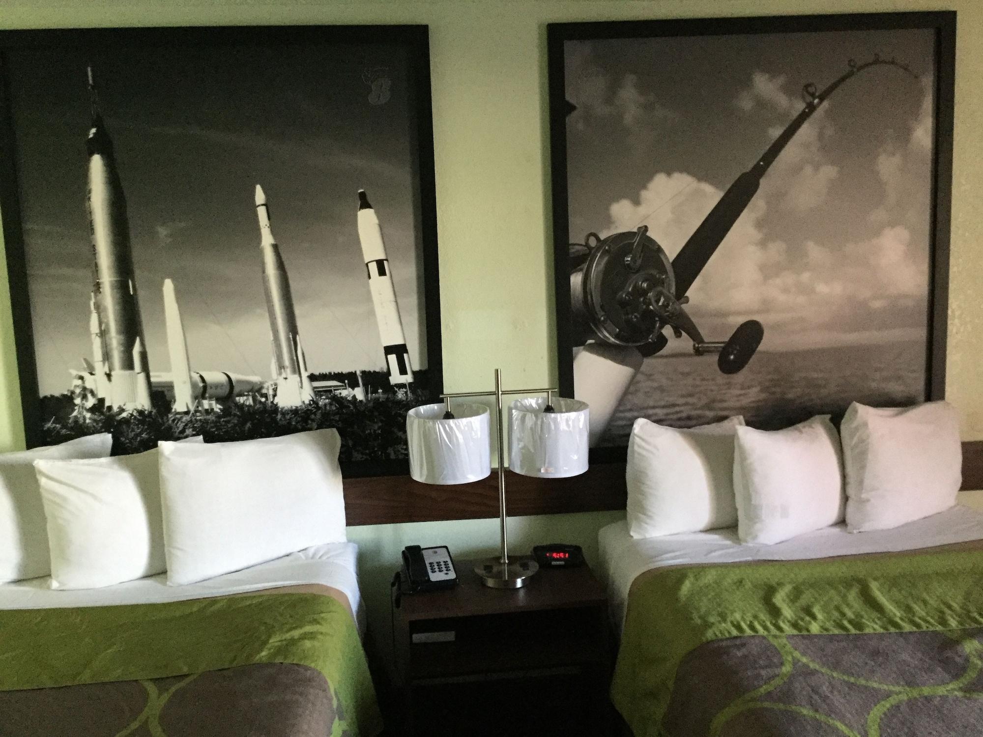 Super 8 By Wyndham Clearwater/us Hwy 19 N 2*