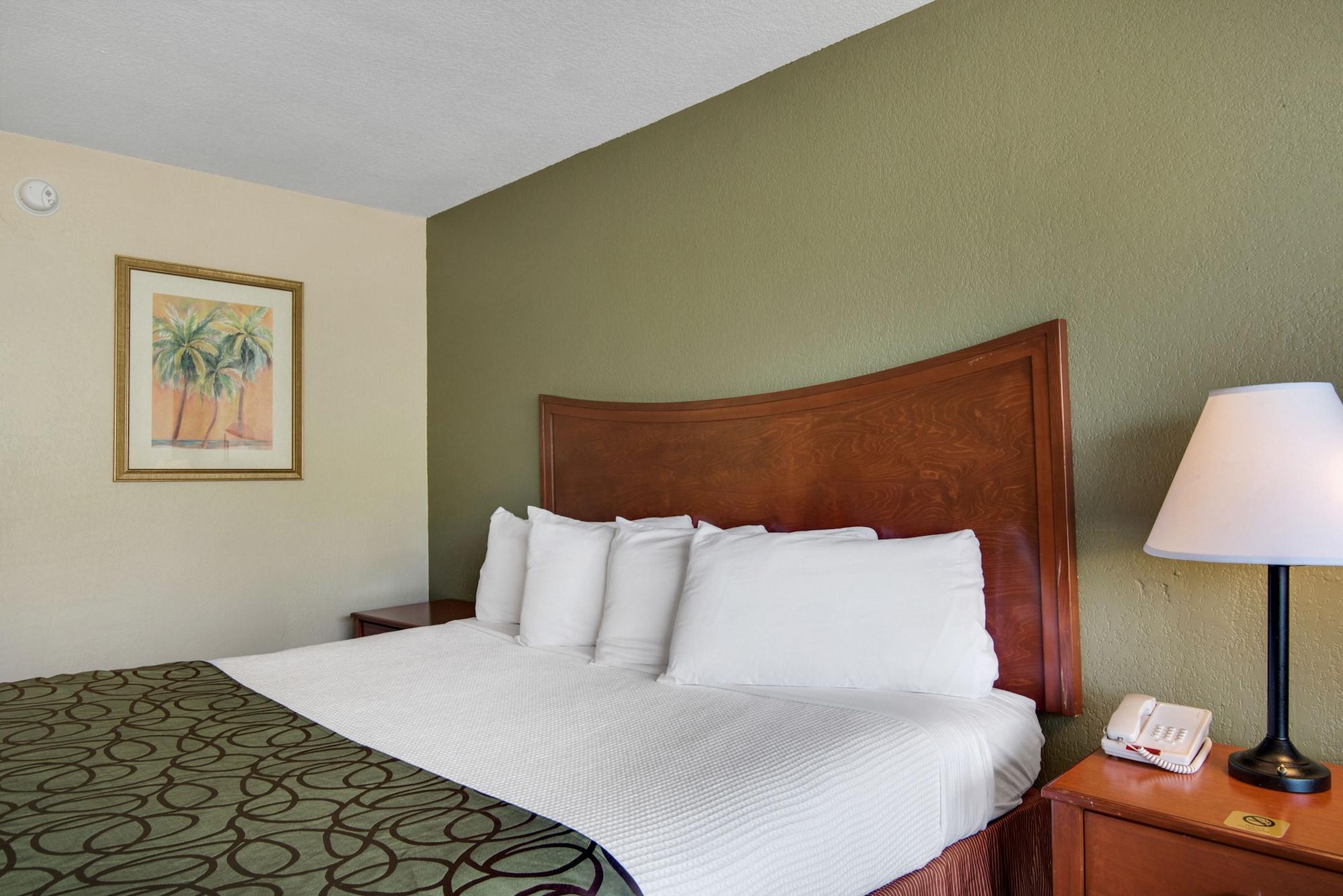 Baymont By Wyndham Panama 2* Panama City Beach