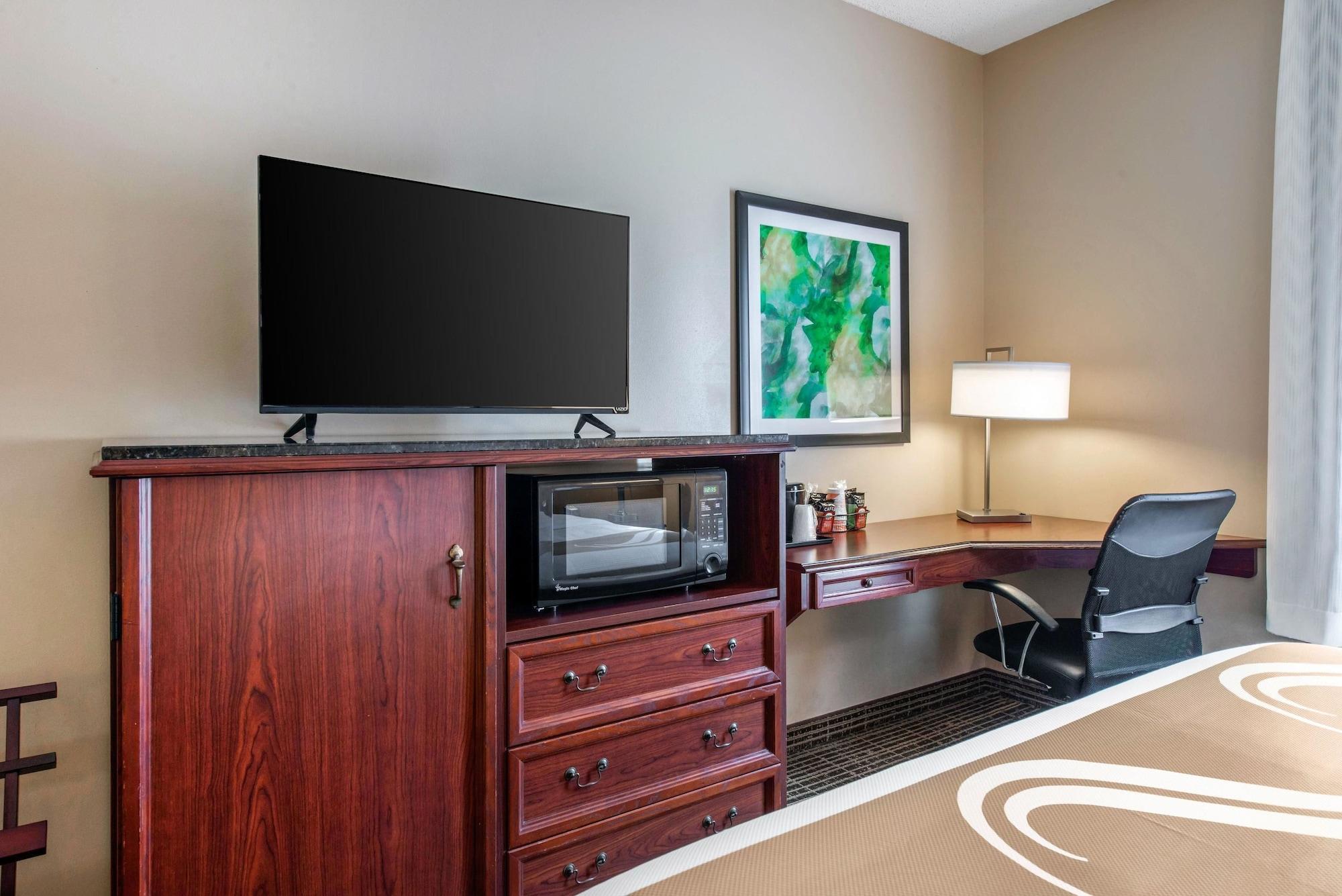 Quality - Melbourne I-95 Inn Palm Bay