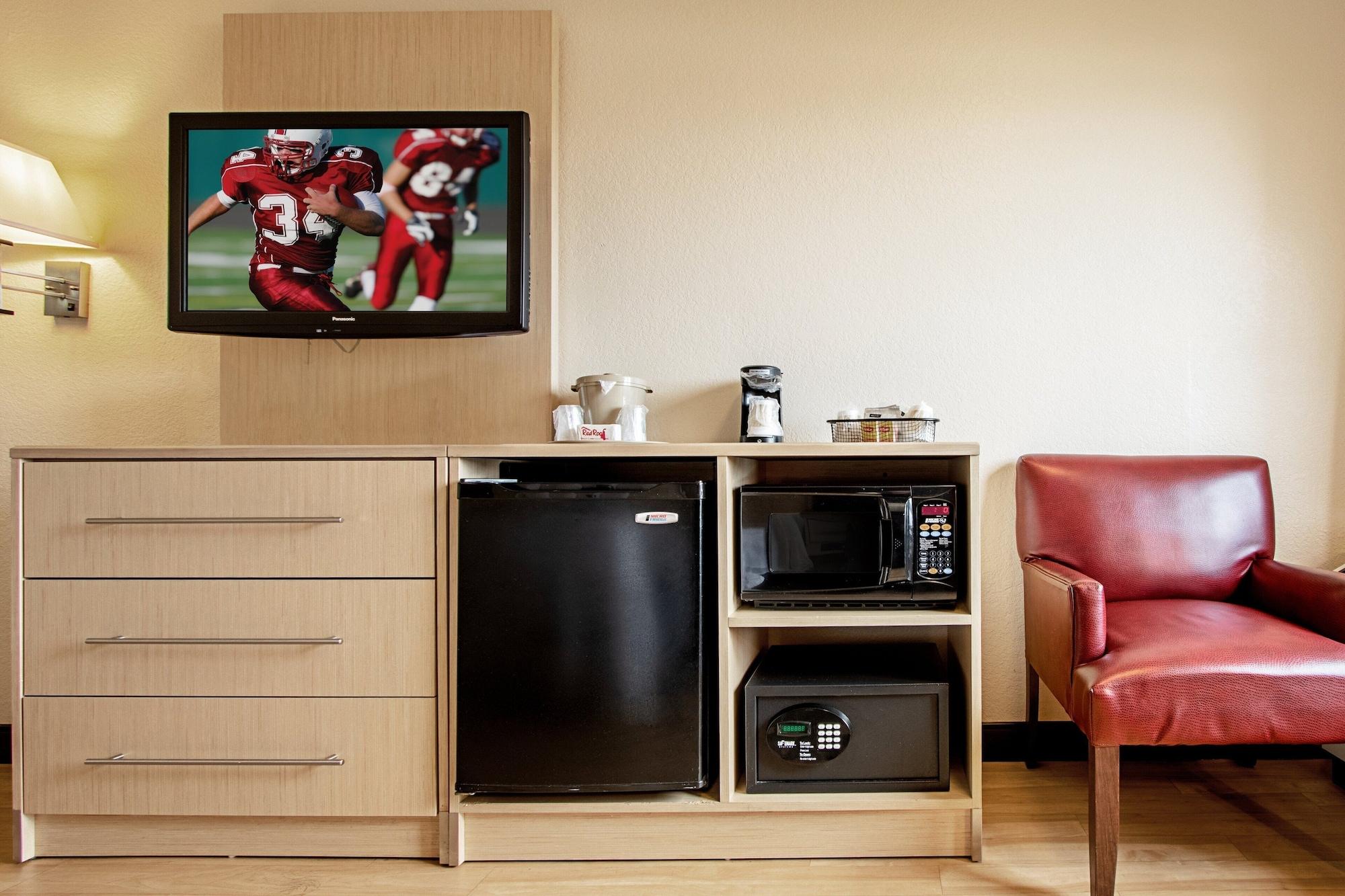 Red Roof Plus+ West Palm Hotel 3*