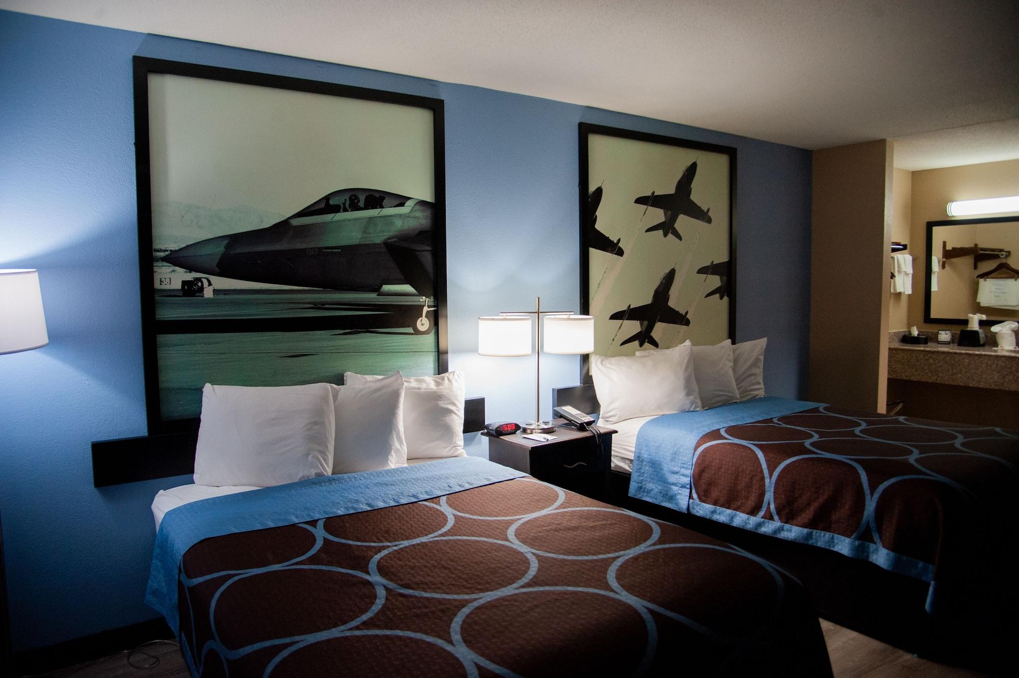 Opulent Oasis 2* Crestview
