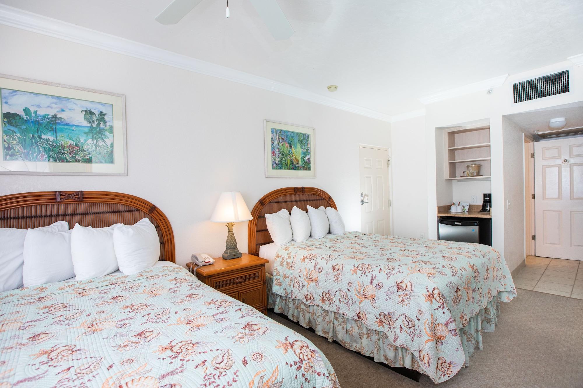 Tween Waters Island & Resort 3*