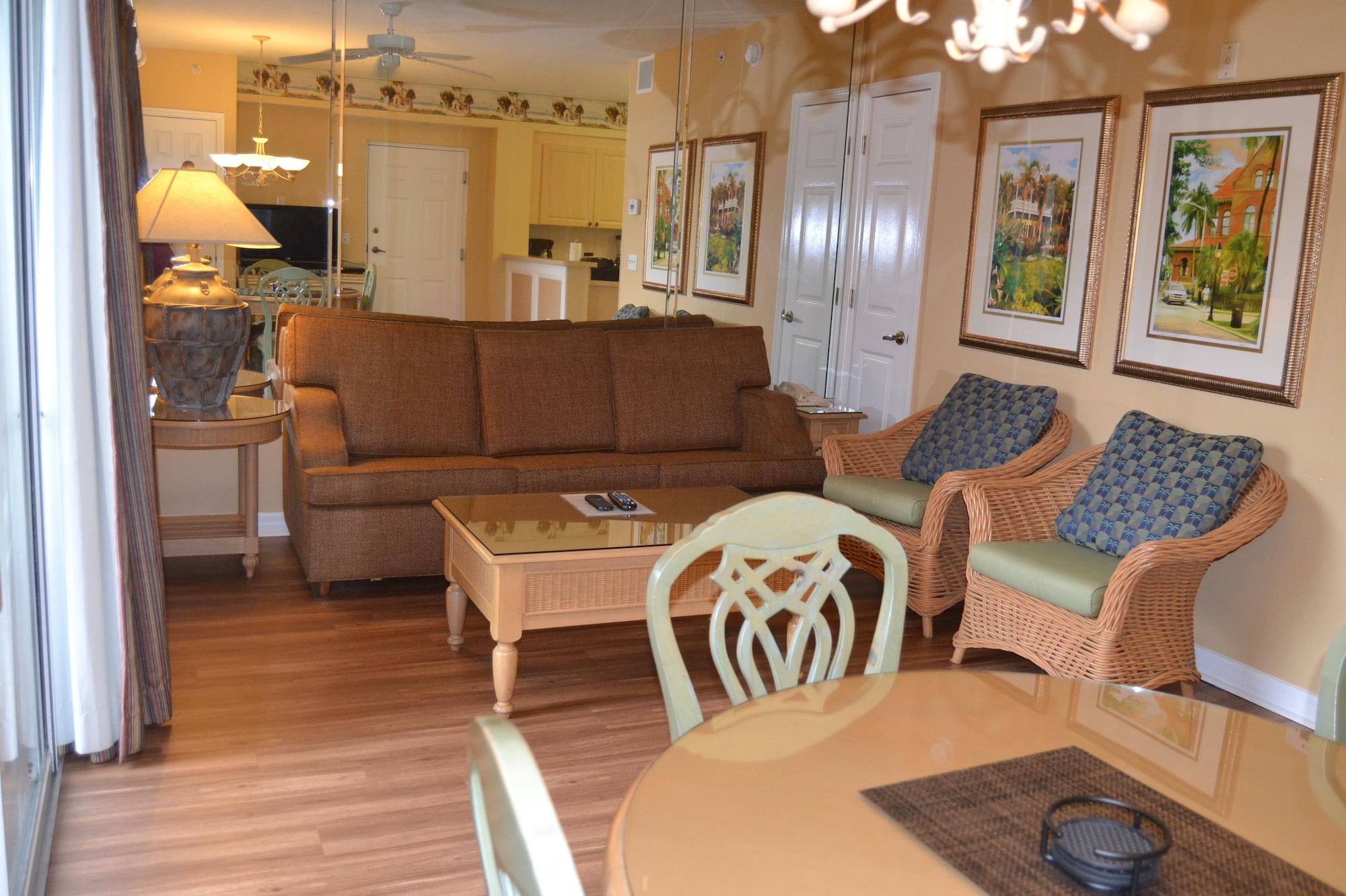 Resort Hilton Vacation Club Aqua Sol Orlando West Four Corners