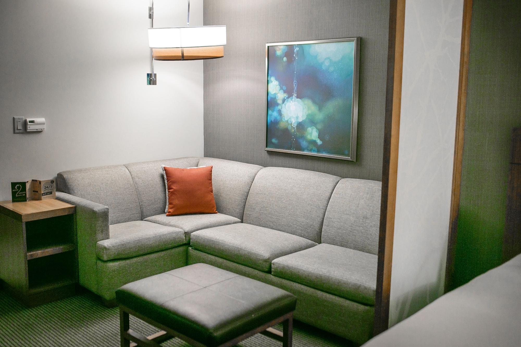 Hyatt Place Airport