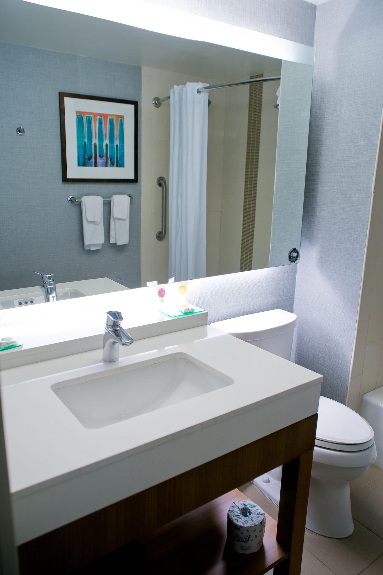 Hyatt Place Airport 3*