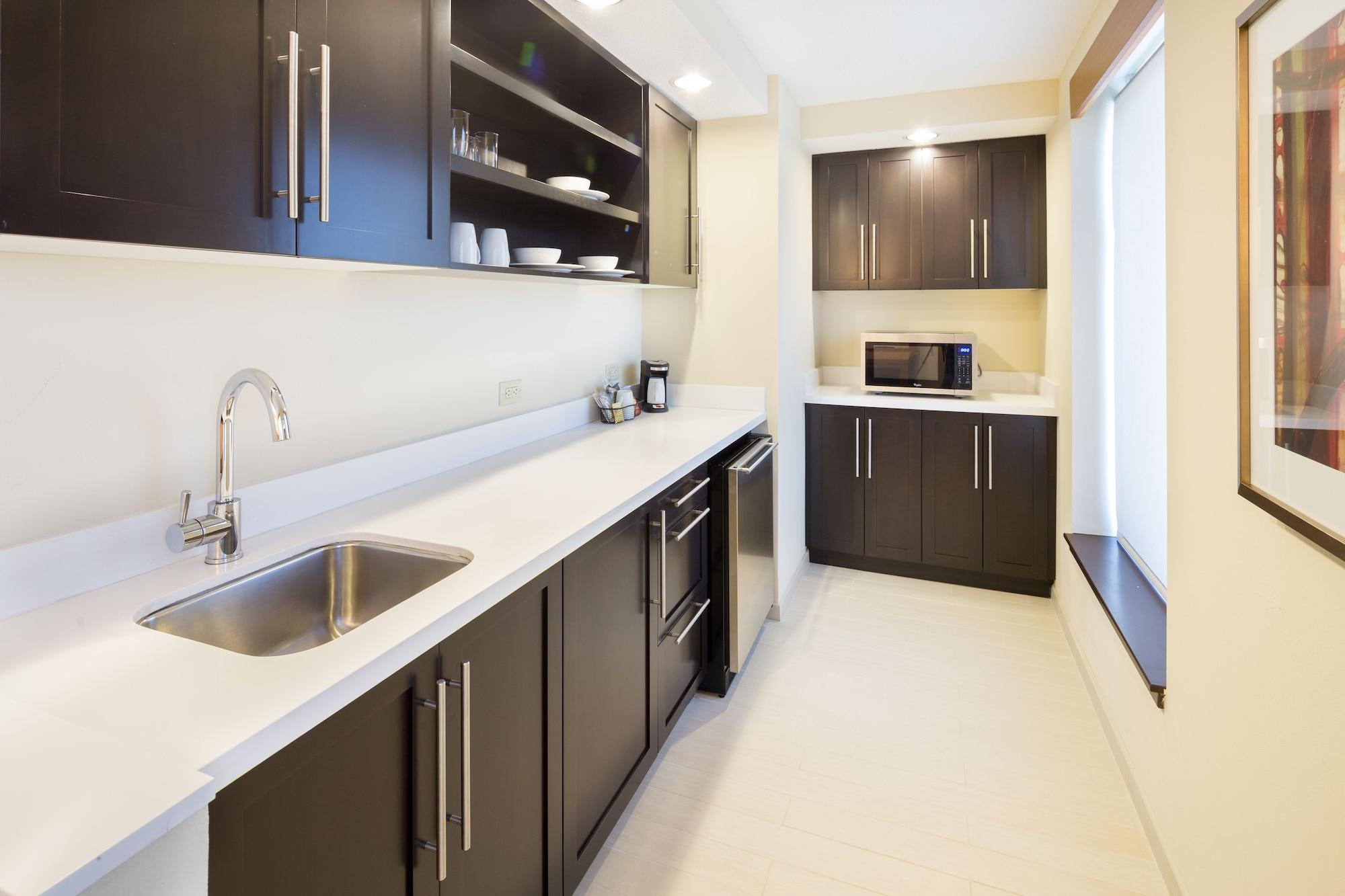 Hyatt Place Airport Hotel 3*