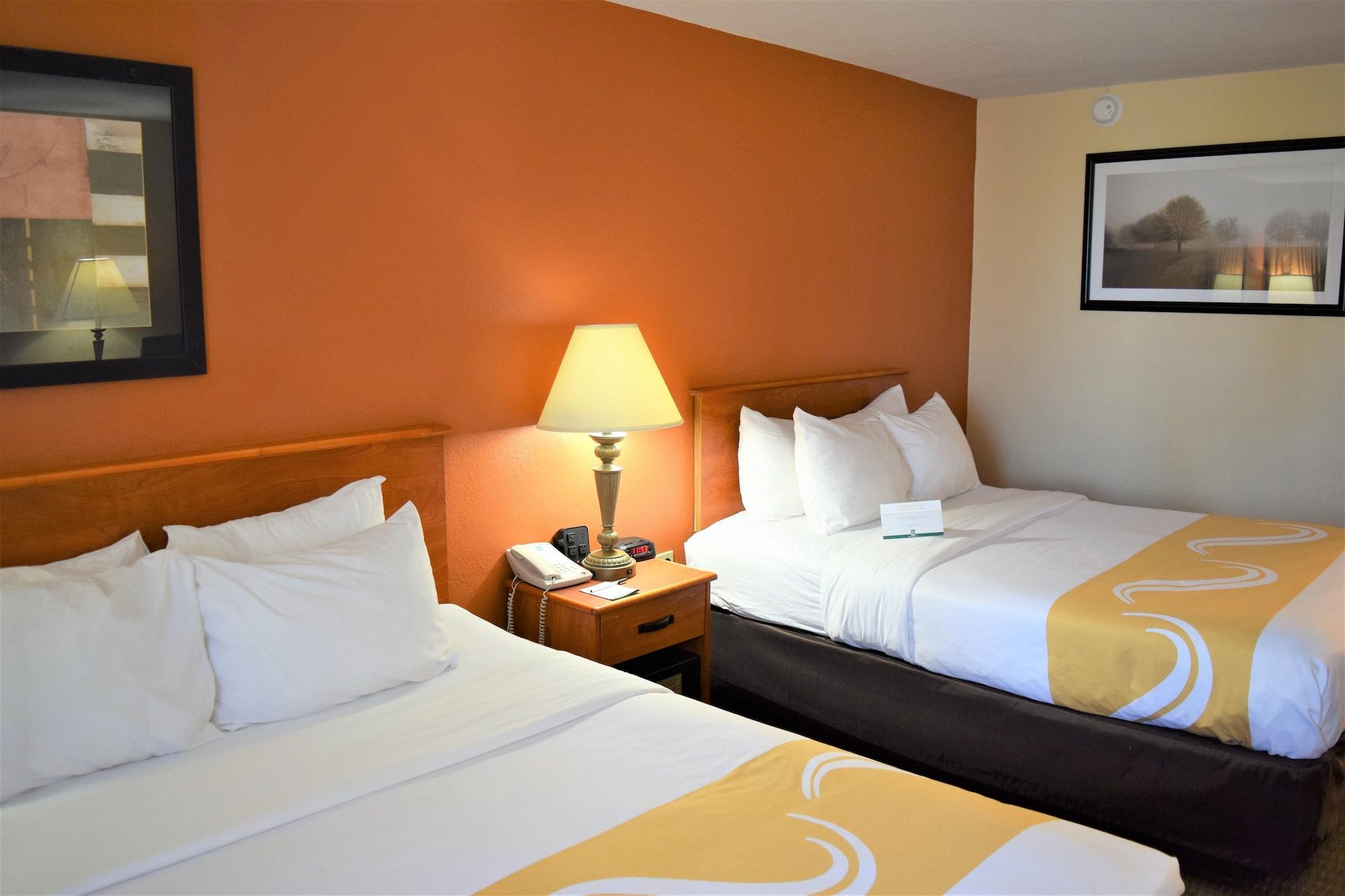 Inn Quality Kennedy Space Center 2*