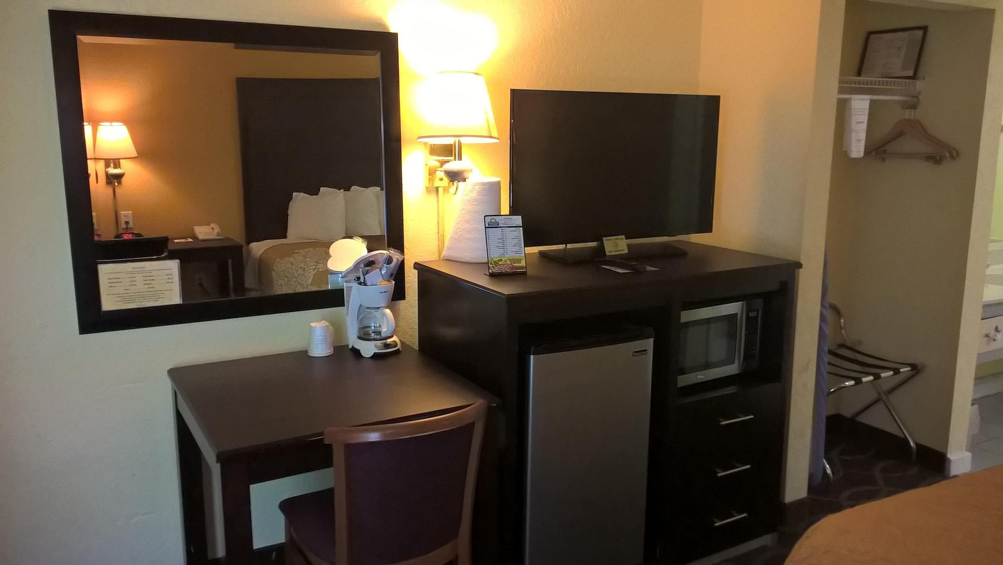Days & By Wyndham Port Richey