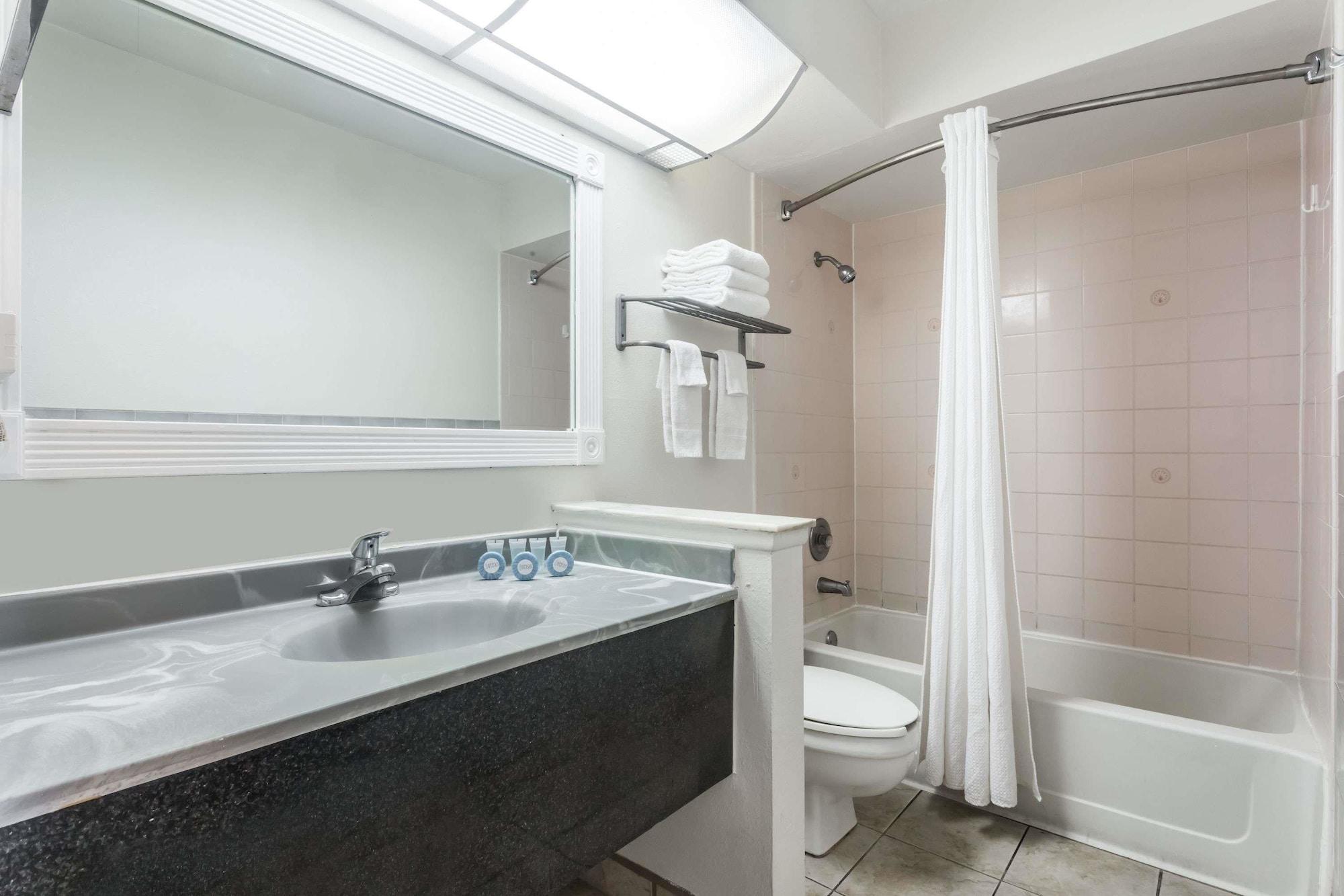 Hotel Days & By Wyndham *