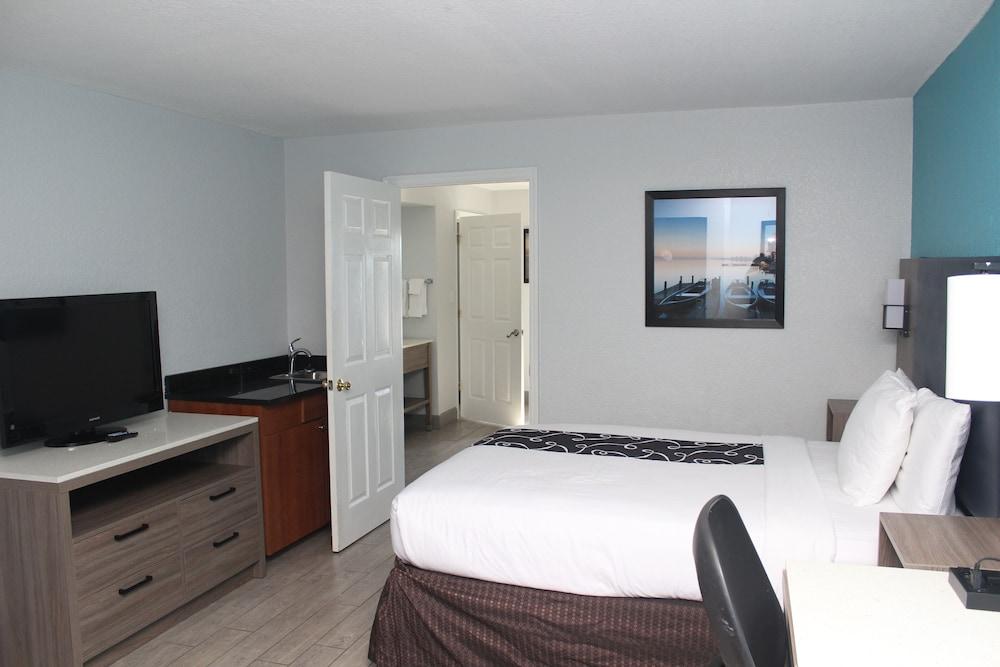 La Quinta By Wyndham Oceanfront Daytona Hotel 3*
