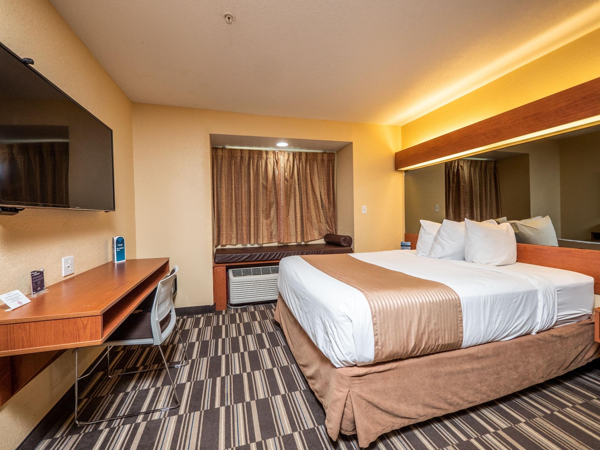 Microtel And Hotel Ocala