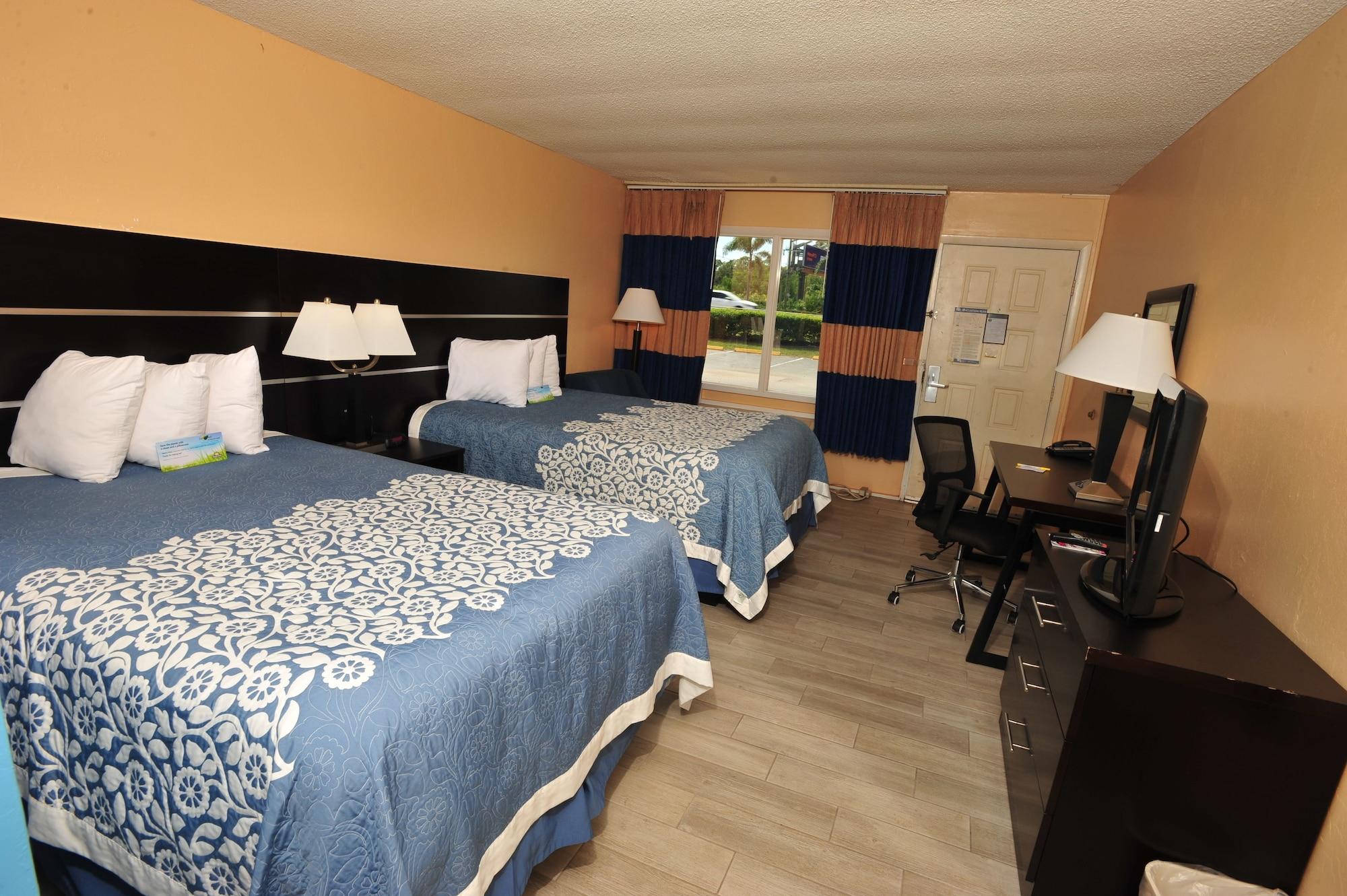 Days By Wyndham Myers Springs Hotel Estero