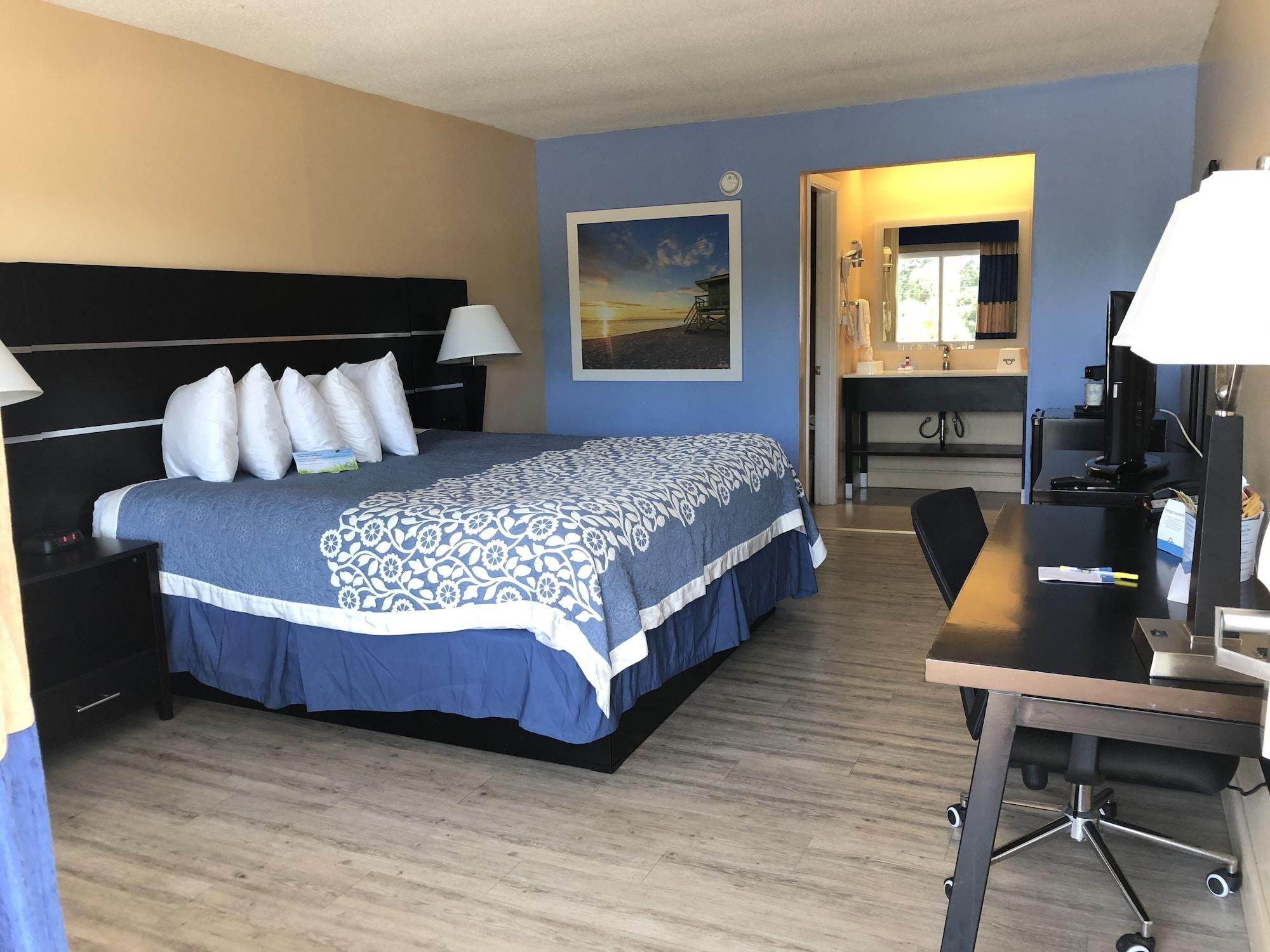 Hotel Days By Wyndham Myers Springs Estero