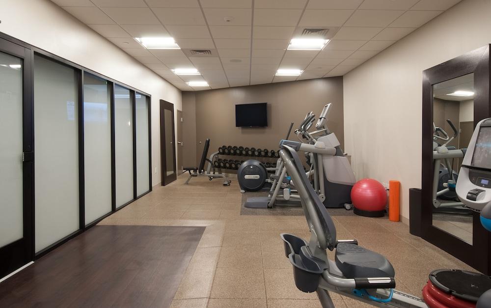 Hotel Embassy By Hilton Baymeadows